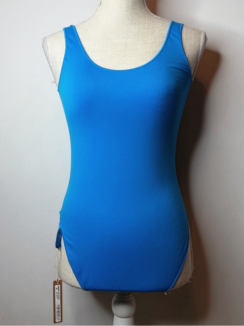 NWT Skims Essential Scoop Neck Bodysuit